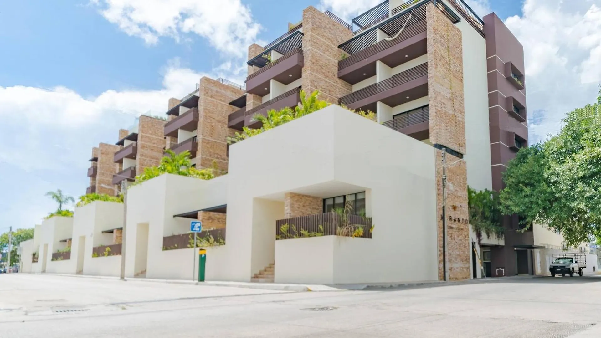 Central 1 Bedroom Condo - Veranda 210 Playa del Carmen Apartment